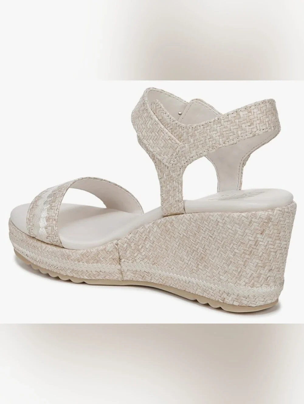NWOT Naturalizer Stella4 Strappy Sandals